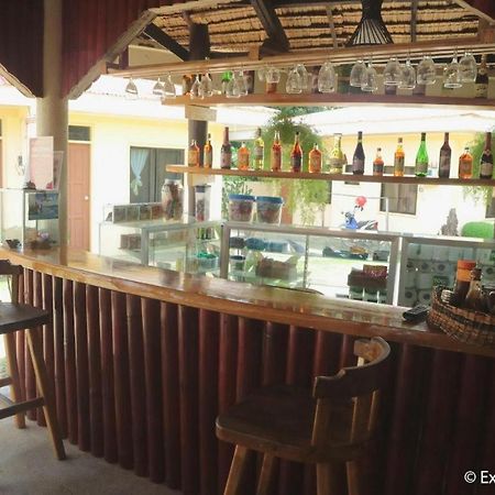 Zen Rooms Basic Replica Manor Siquijor Bagian luar foto