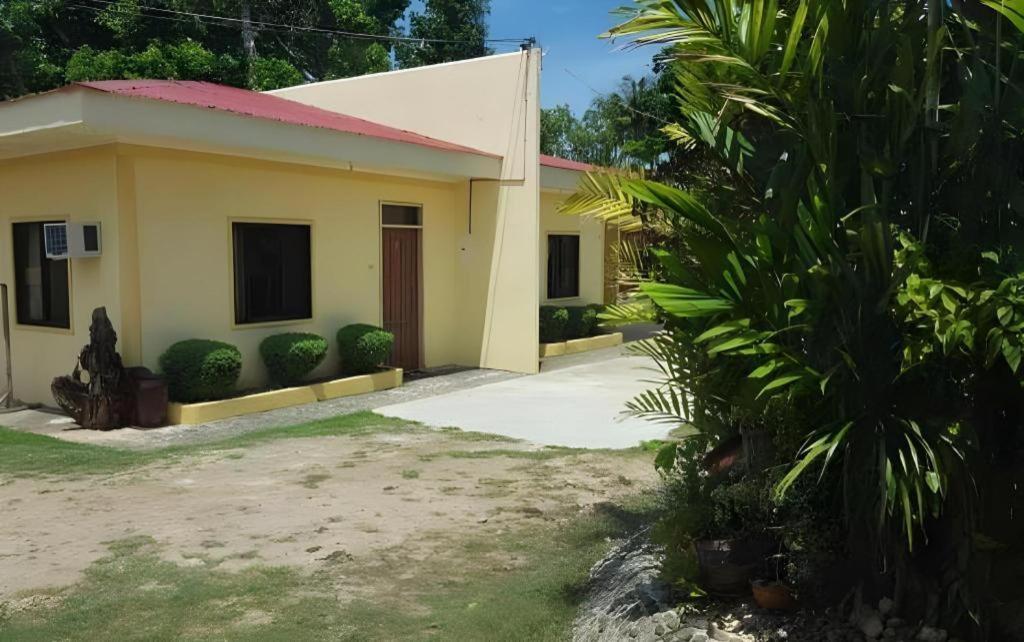 Zen Rooms Basic Replica Manor Siquijor Bagian luar foto